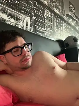 sognatore99 online show from April 12, 2026, 7:44 am