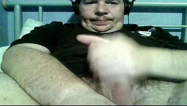 mrhardcock12 online show from February 19, 2026, 8:17 pm