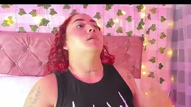 Ayla-marttinez online show from February 5, 2026, 1:12 am