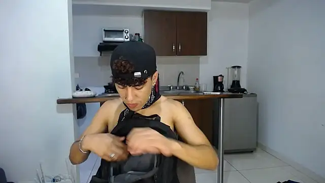 black men9 online show from April 4, 2026, 10:27 pm