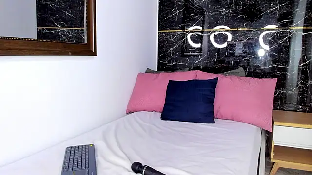 Snapshot of keyla_knowles chatting on February 3, 2026, 10:04 pm keyla knowles online show from February 3, 2026, 10:04 pm