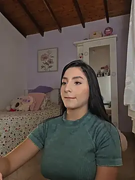 Snapshot of Esmeralda_Rossi chatting on February 12, 2026, 9:25 pm Esmeralda Rossi online show from February 12, 2026, 9:25 pm