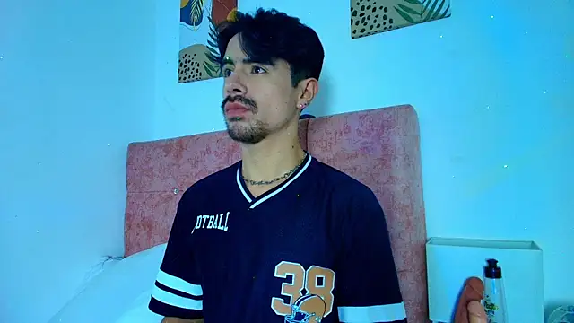 Ethan Briggs online show from January 13, 2026, 3:21 am