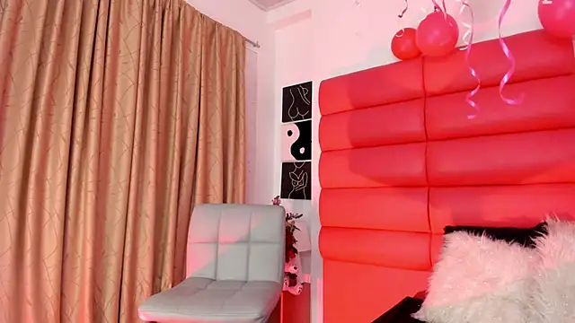 Oliviamonroex18 online show from February 11, 2026, 3:17 am