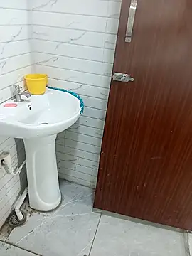 sexy shital online show from February 24, 2026, 3:29 am