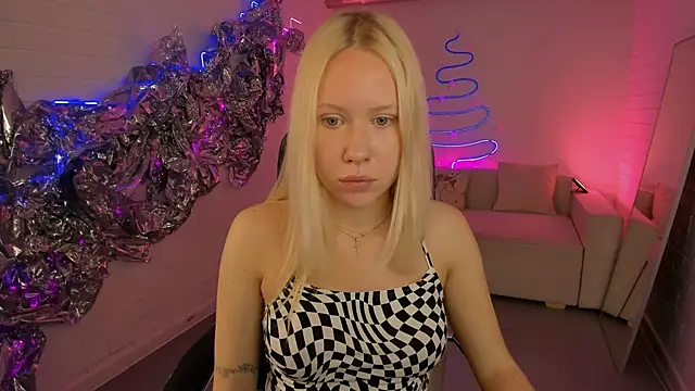 Snapshot of AprilChambers chatting on January 14, 2026, 9:46 am AprilChambers online show from January 14, 2026, 9:46 am