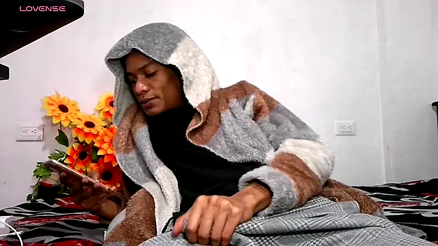 Snapshot of SantiMiller chatting on January 14, 2026, 6:50 am SantiMiller online show from January 14, 2026, 6:50 am