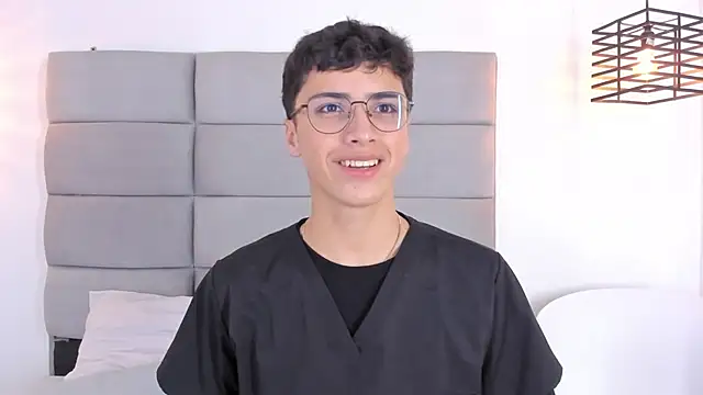 JoshClaarktt online show from February 5, 2026, 3:35 am