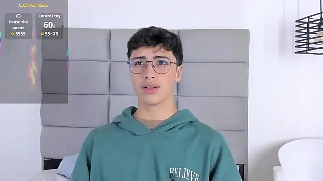 JoshClaarktt online show from February 22, 2026, 4:04 am