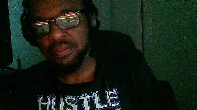 Snapshot of MrUnintentional chatting on February 24, 2026, 5:52 am MrUnintentional online show from February 24, 2026, 5:52 am