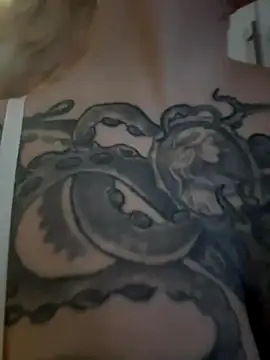 Snapshot of TeaseKitten- chatting on January 8, 2026, 1:06 pm TeaseKitten- online show from January 8, 2026, 1:06 pm