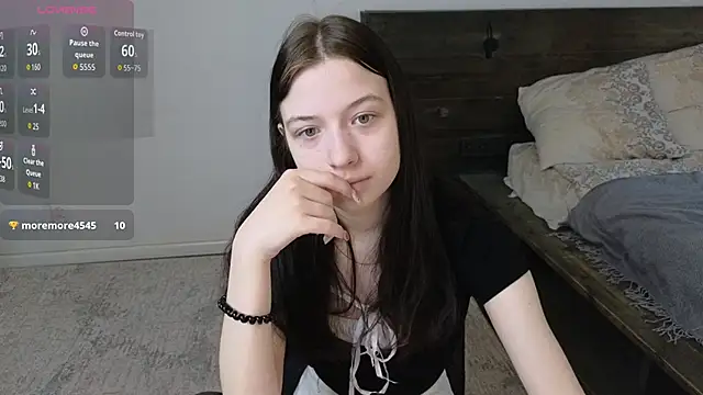 AlicePowells online show from March 7, 2026, 4:19 am