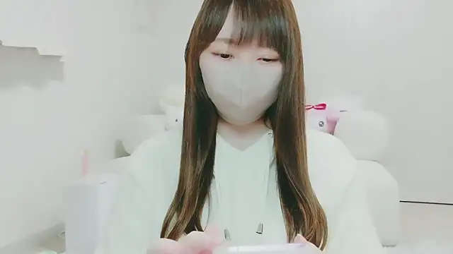 Snapshot of yuyuchan__ chatting on January 16, 2026, 11:03 am yuyuchan online show from January 16, 2026, 11:03 am