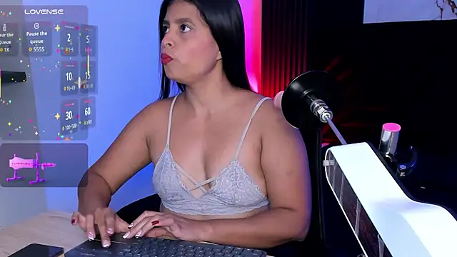 Almaablack online show from January 12, 2026, 8:15 pm