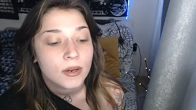 AlienforTwenty online show from April 1, 2026, 9:54 am