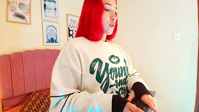 Celestee15  online show from June 3, 2026, 11:11 am