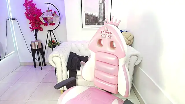 Snapshot of Carolina_cherry chatting on February 22, 2026, 11:12 am Carolina cherry online show from February 22, 2026, 11:12 am