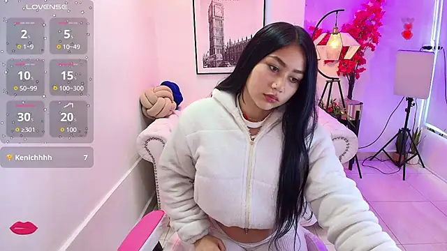 Snapshot of Carolina_cherry chatting on February 1, 2026, 11:52 am Carolina cherry online show from February 1, 2026, 11:52 am