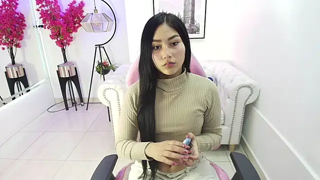 Snapshot of Carolina_cherry chatting on February 25, 2026, 12:16 pm Carolina cherry online show from February 25, 2026, 12:16 pm