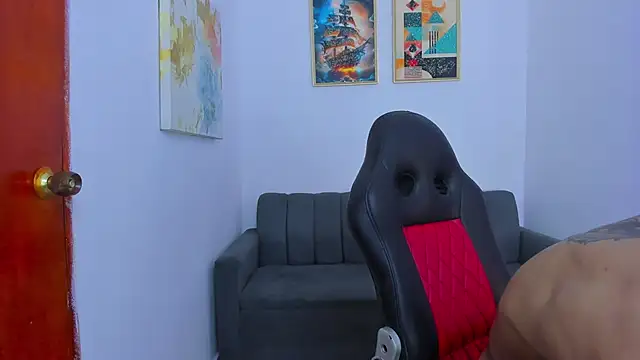 Dustyn Michelle1 online show from February 18, 2026, 4:03 pm