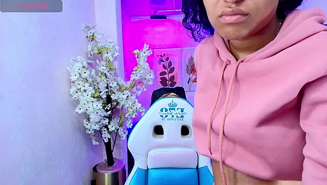 Nina willyams online show from February 19, 2026, 3:36 am