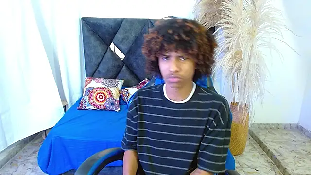 angelll18  online show from March 4, 2026, 8:16 pm