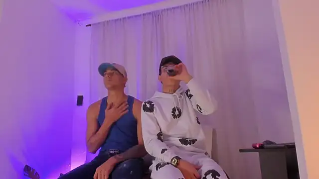 Snapshot of kings_of_heavens_ chatting on December 21, 2025, 2:46 am kings of heavens online show from December 21, 2025, 2:46 am