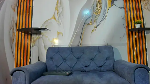 Straight Guy22 online show from December 16, 2025, 4:06 am