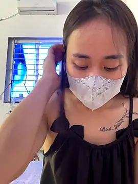 Snapshot of NinaBaby22 chatting on December 21, 2025, 7:43 am NinaBaby22 online show from December 21, 2025, 7:43 am