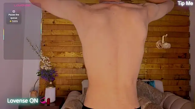 prettyboyy 13 online show from January 6, 2026, 7:29 pm