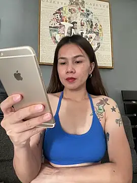 Snapshot of Phinyapath chatting on February 24, 2026, 6:14 am Phinyapath online show from February 24, 2026, 6:14 am