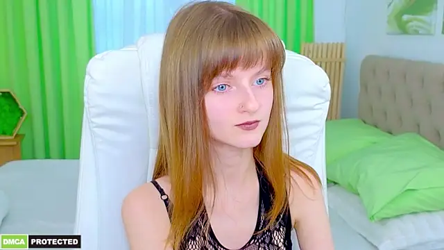 Miss Alisa  online show from April 7, 2026, 2:52 pm