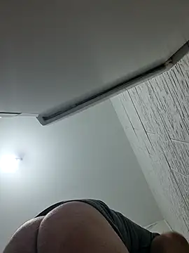 Snapshot of box13sexy chatting on January 15, 2026, 6:17 am box13sexy online show from January 15, 2026, 6:17 am