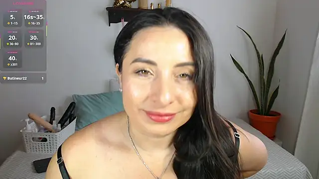 Karlinlive online show from June 9, 2026, 5:25 pm