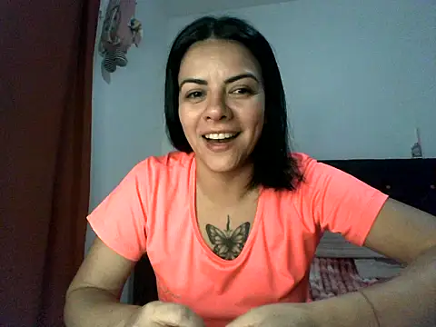 luluclark69 online show from April 23, 2026, 1:01 am