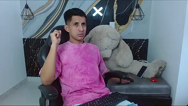 Snapshot of SalvatoreMontes chatting on March 2, 2026, 6:59 pm SalvatoreMontes online show from March 2, 2026, 6:59 pm