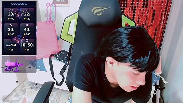 Snapshot of Luky_twink chatting on January 10, 2026, 9:54 pm Luky twink online show from January 10, 2026, 9:54 pm