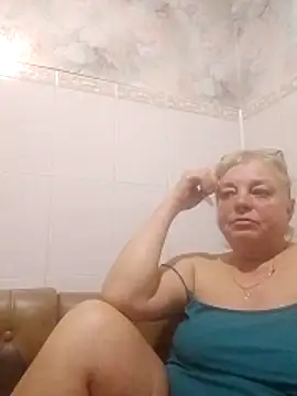 Snapshot of LinaLight88 chatting on February 25, 2026, 8:19 pm LinaLight88 online show from February 25, 2026, 8:19 pm