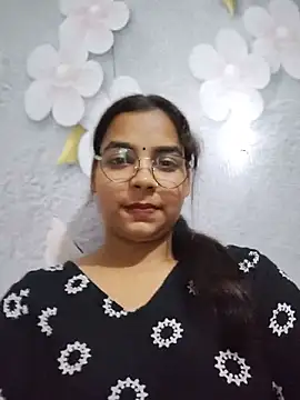 Snapshot of Himani_0122 chatting on June 20, 2026, 5:01 am Himani 0122 online show from June 20, 2026, 5:01 am