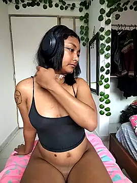 Luna 6 online show from January 14, 2026, 6:33 pm