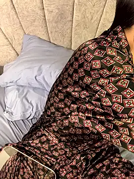 Val12777 online show from March 12, 2026, 12:09 pm