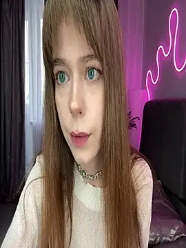 Moonliiine online show from December 16, 2025, 5:55 am