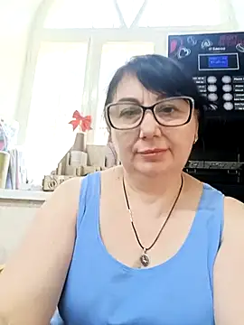 Snapshot of MariSwan222 chatting on July 11, 2026, 7:41 am MariSwan222 online show from July 11, 2026, 7:41 am