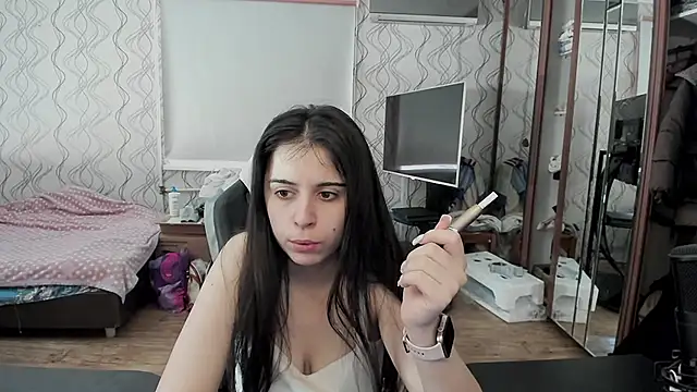 WaltraudPattie online show from February 16, 2026, 2:32 am