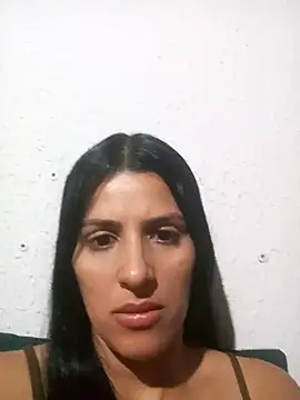 Fannyfoxfi online show from April 25, 2026, 12:13 am