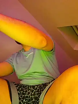 Snapshot of Ghost_Pie chatting on January 18, 2026, 6:44 pm Ghost Pie online show from January 18, 2026, 6:44 pm