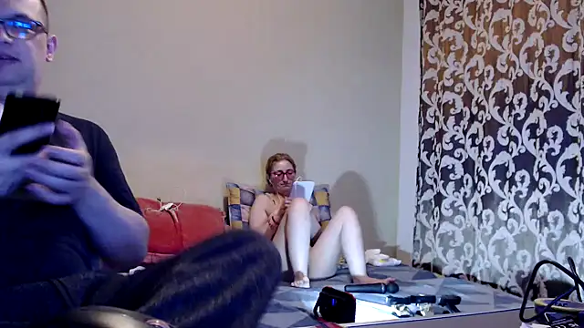 Snapshot of yunis32 chatting on March 1, 2025, 6:00 pm yunis32 online show from March 1, 2025, 6:00 pm