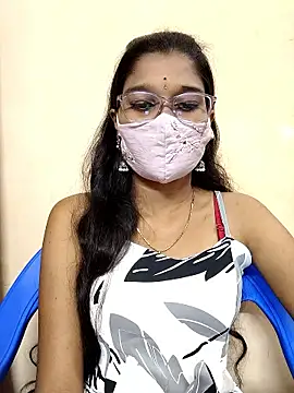 Snapshot of Nithya_Nith chatting on January 12, 2026, 12:45 pm Nithya Nith online show from January 12, 2026, 12:45 pm