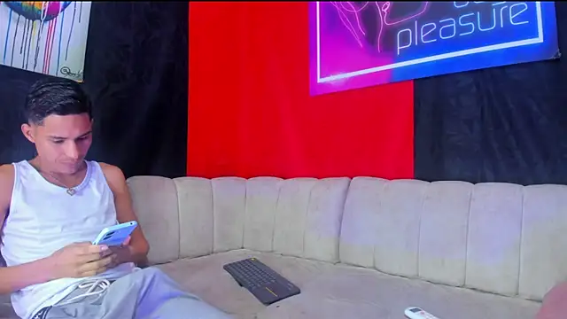 Damian and theo online show from January 8, 2026, 11:38 am