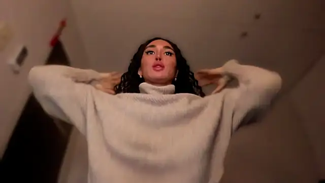 Snapshot of mxshemale_ladyboy chatting on October 13, 2025, 2:02 am mxshemale ladyboy online show from October 13, 2025, 2:02 am